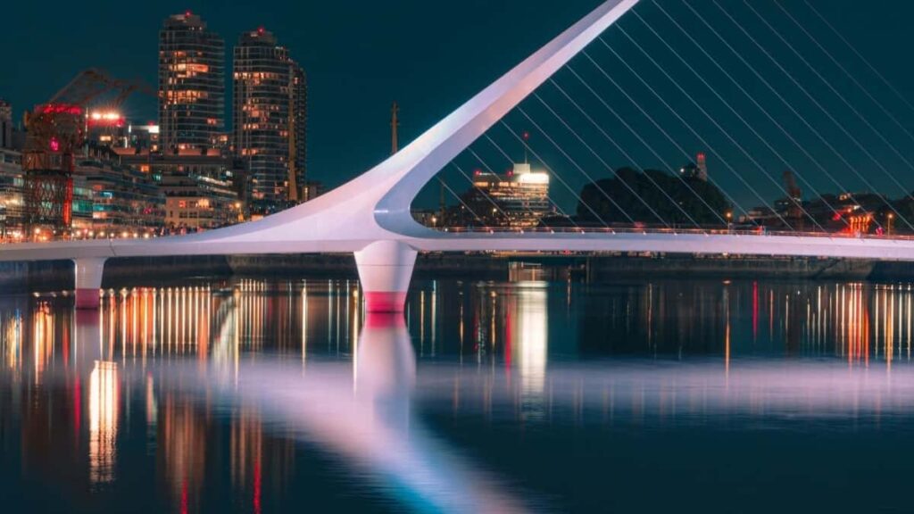 Top 10 WhatsApp Influencers You Should Collaborate With in Mexico